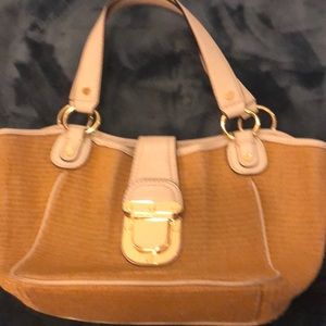 Michael Kors Straw/leather tote purse.
